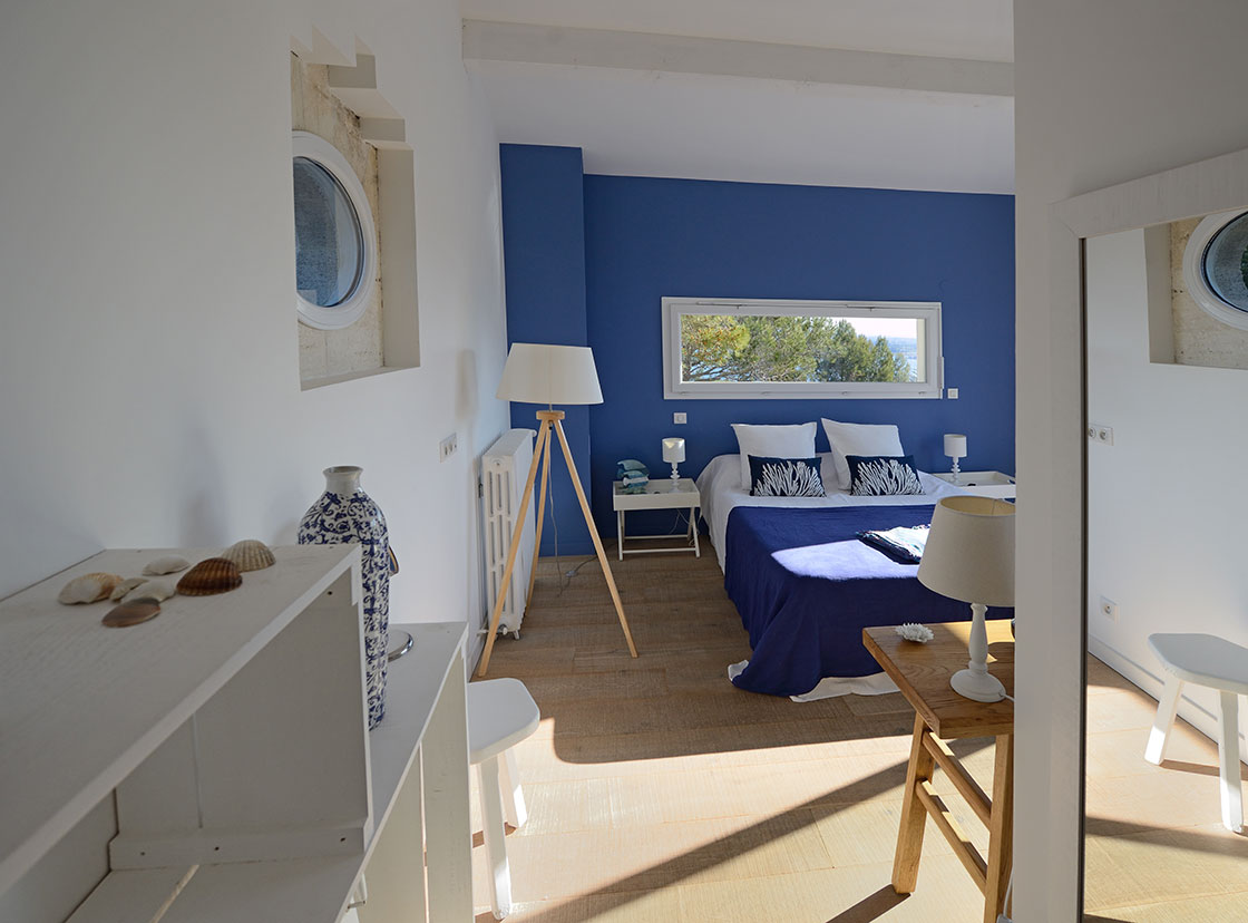 Guest house le pêcheur with sea view and mediterranean decoration